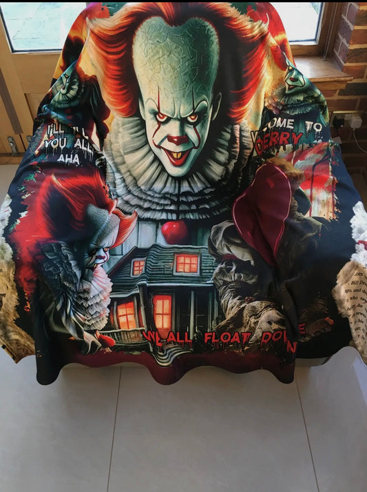 Pennywise Montage - Twin Bedspread Top Cover / Throw / Fleece